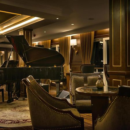 Paradise Elegance Cruise Halong Ha Long Exterior photo