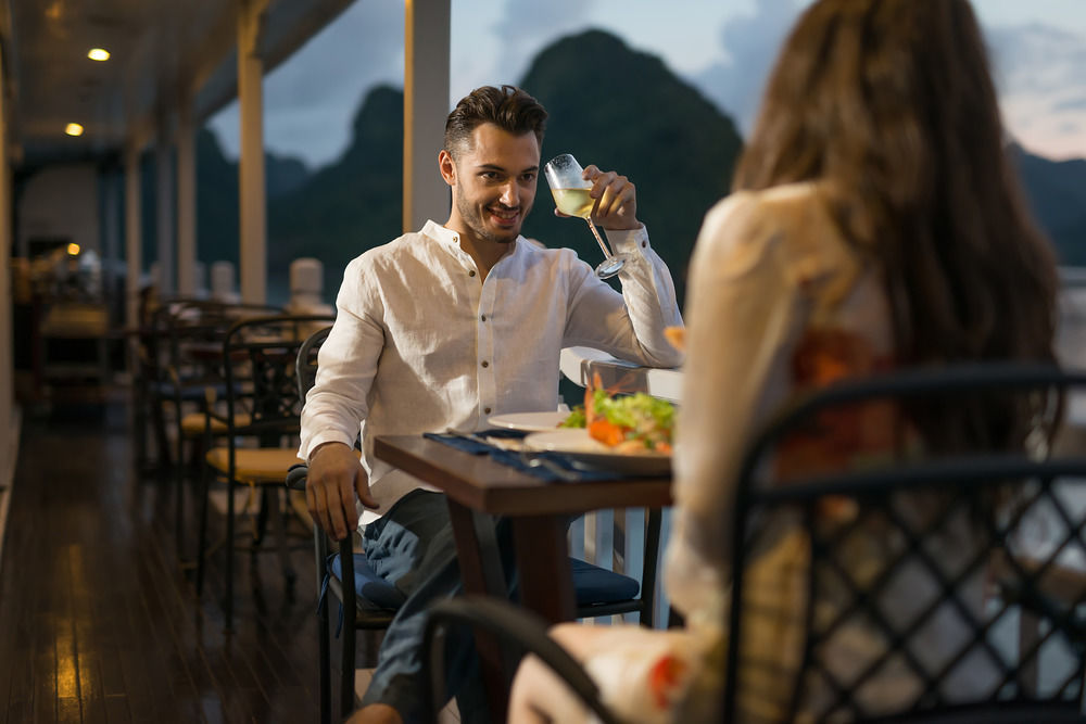 Paradise Elegance Cruise Halong Ha Long Exterior photo